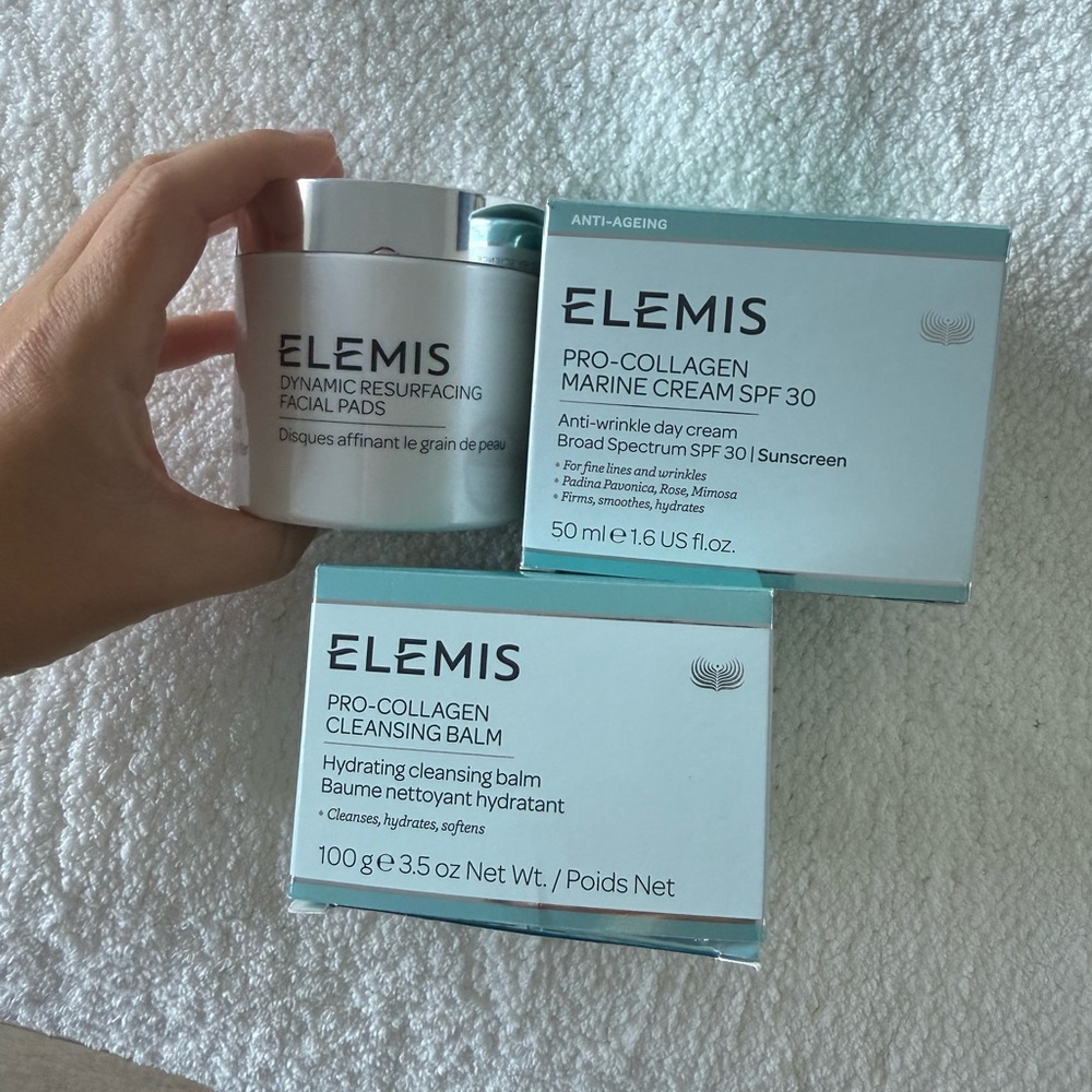 NWT Elemis skincare set